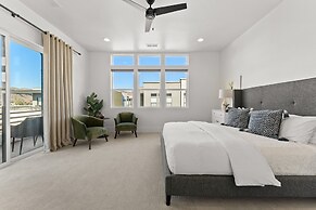 Villa #11 Adventure Retreat At Bloomington Villas 4 Bedroom Townhouse