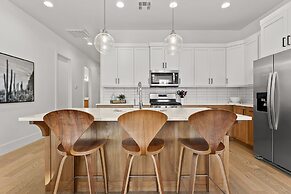 Villa #11 Adventure Retreat At Bloomington Villas 4 Bedroom Townhouse