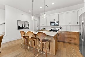 Villa #11 Adventure Retreat At Bloomington Villas 4 Bedroom Townhouse