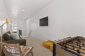 Villa #11 Adventure Retreat At Bloomington Villas 4 Bedroom Townhouse