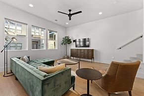 Villa #11 Adventure Retreat At Bloomington Villas 4 Bedroom Townhouse