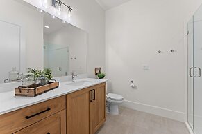 Villa #37 At Bloomington Country Club 4 Bedroom Townhouse