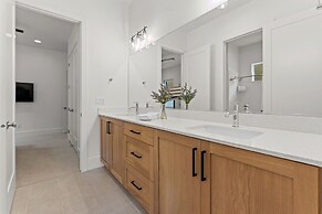 Villa #37 At Bloomington Country Club 4 Bedroom Townhouse