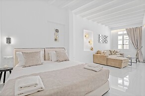 Heart of Mykonos Suites