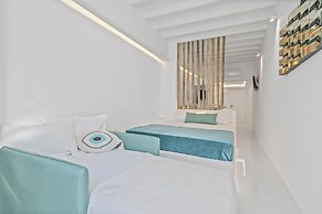 Heart of Mykonos Suites