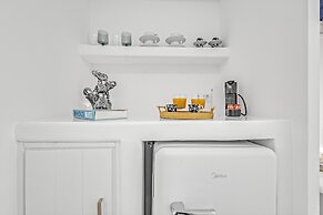 Heart of Mykonos Suites