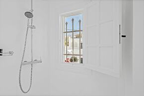 Heart of Mykonos Suites