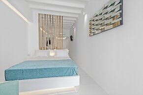 Heart of Mykonos Suites