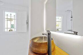 Heart of Mykonos Suites