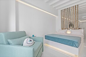 Heart of Mykonos Suites