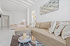 Heart of Mykonos Suites