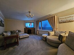 Seaside Bliss Retreat - 5 Bedroom House