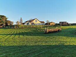 Seaside Bliss Retreat - 5 Bedroom House