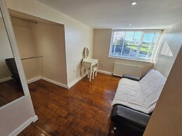 Seaside Bliss Retreat - 5 Bedroom House