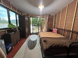 Smiley Bungalows Guesthouse