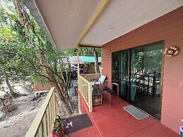 Smiley Bungalows Guesthouse