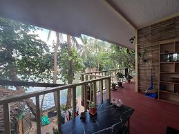 Smiley Bungalows Guesthouse