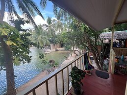 Smiley Bungalows Guesthouse