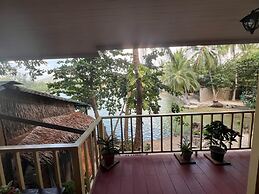 Smiley Bungalows Guesthouse