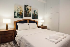 Stylish Renovated 2 Bd Apt in Exarcheia