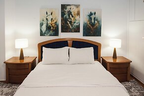 Stylish Renovated 2 Bd Apt in Exarcheia