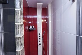 Stylish Renovated 2 Bd Apt in Exarcheia