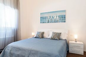 Lolita's Beachfront Loft