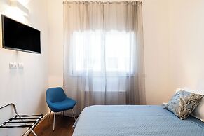 Lolita's Beachfront Loft