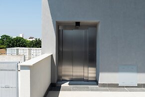 Lolita's Beachfront Loft