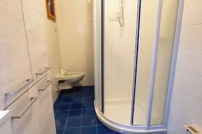 Suite Carla Cozy Apartment in Petrasanta Center