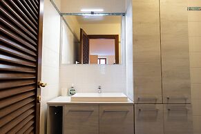 Suite Carla Cozy Apartment in Petrasanta Center