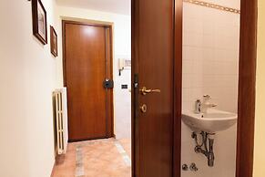 Suite Carla Cozy Apartment in Petrasanta Center