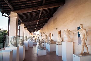 Suite Carla Cozy Apartment in Petrasanta Center