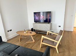 Birmingham - Cozy 2 Bed Apartment - Sleeps 4