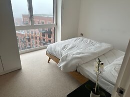 Birmingham - Cozy 2 Bed Apartment - Sleeps 4