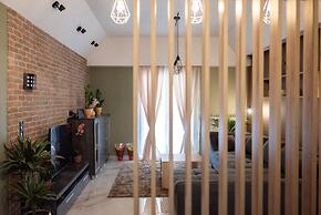 Aurora Breeze Trikala Town