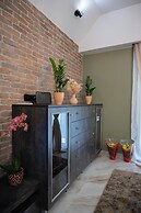 Aurora Breeze Trikala Town