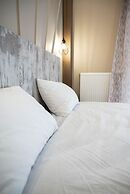 Aurora Breeze Trikala Town