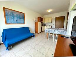 Comfortable Apartment in Residence With a Pool