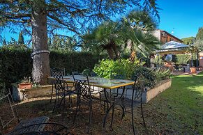 Ely Apartment In Villa Wifi Pisa