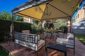 Ely Apartment In Villa Wifi Pisa