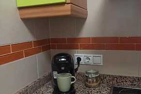 2 Bed Apt - Close To Beach - Pool - Balcony