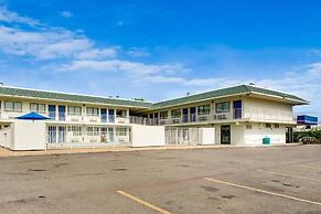 AVERA SUITES