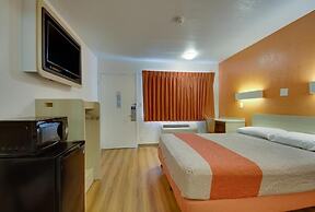 AVERA SUITES
