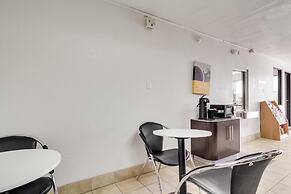 AVERA SUITES