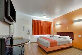 AVERA SUITES