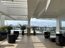 Affordable Alabang Staycation