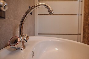 Master Clod Guest House