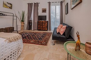 Master Clod Guest House