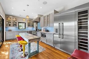 #1 Beach Estate Las Olas Beach Best Location